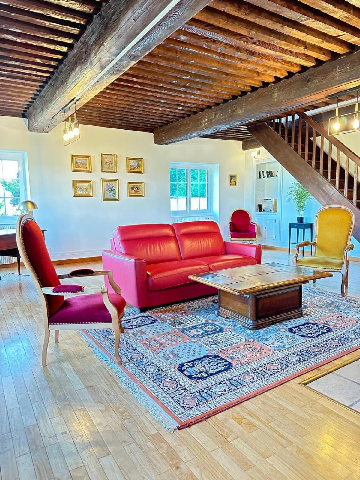 Sejourner Au Chateau De La Roue Grand Appartement Lissieu Екстер'єр фото