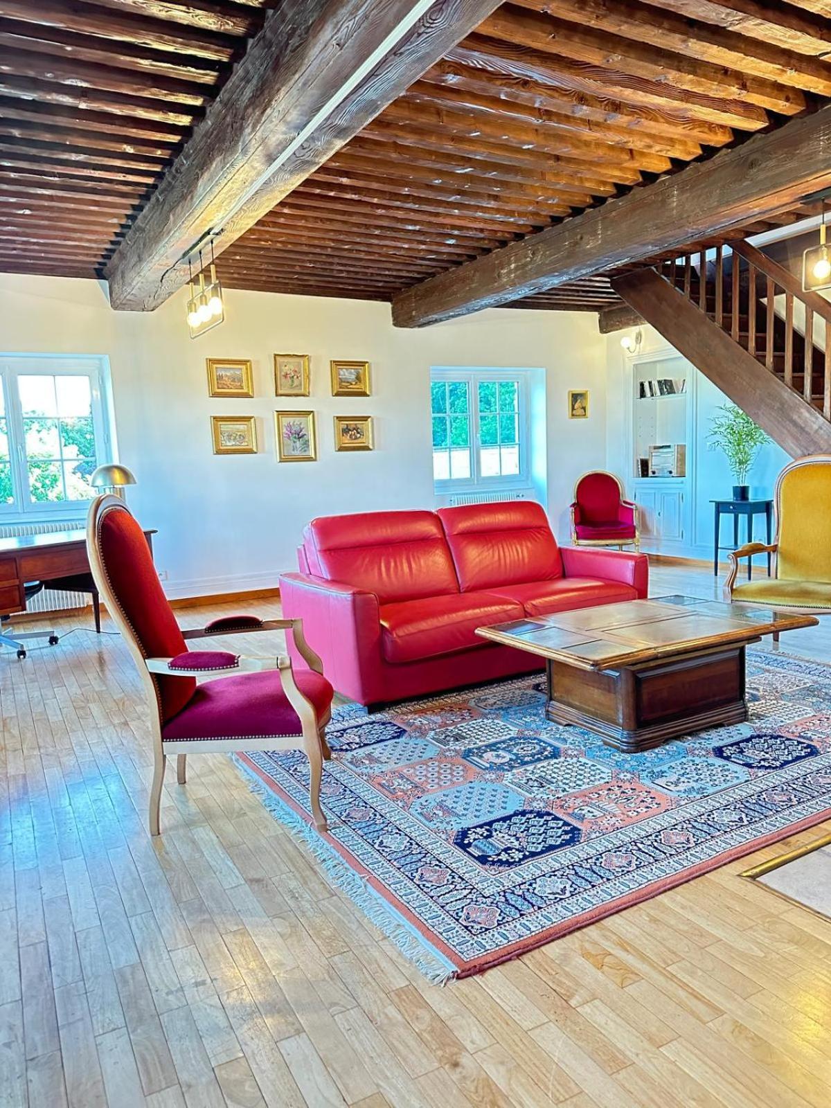 Sejourner Au Chateau De La Roue Grand Appartement Lissieu Екстер'єр фото